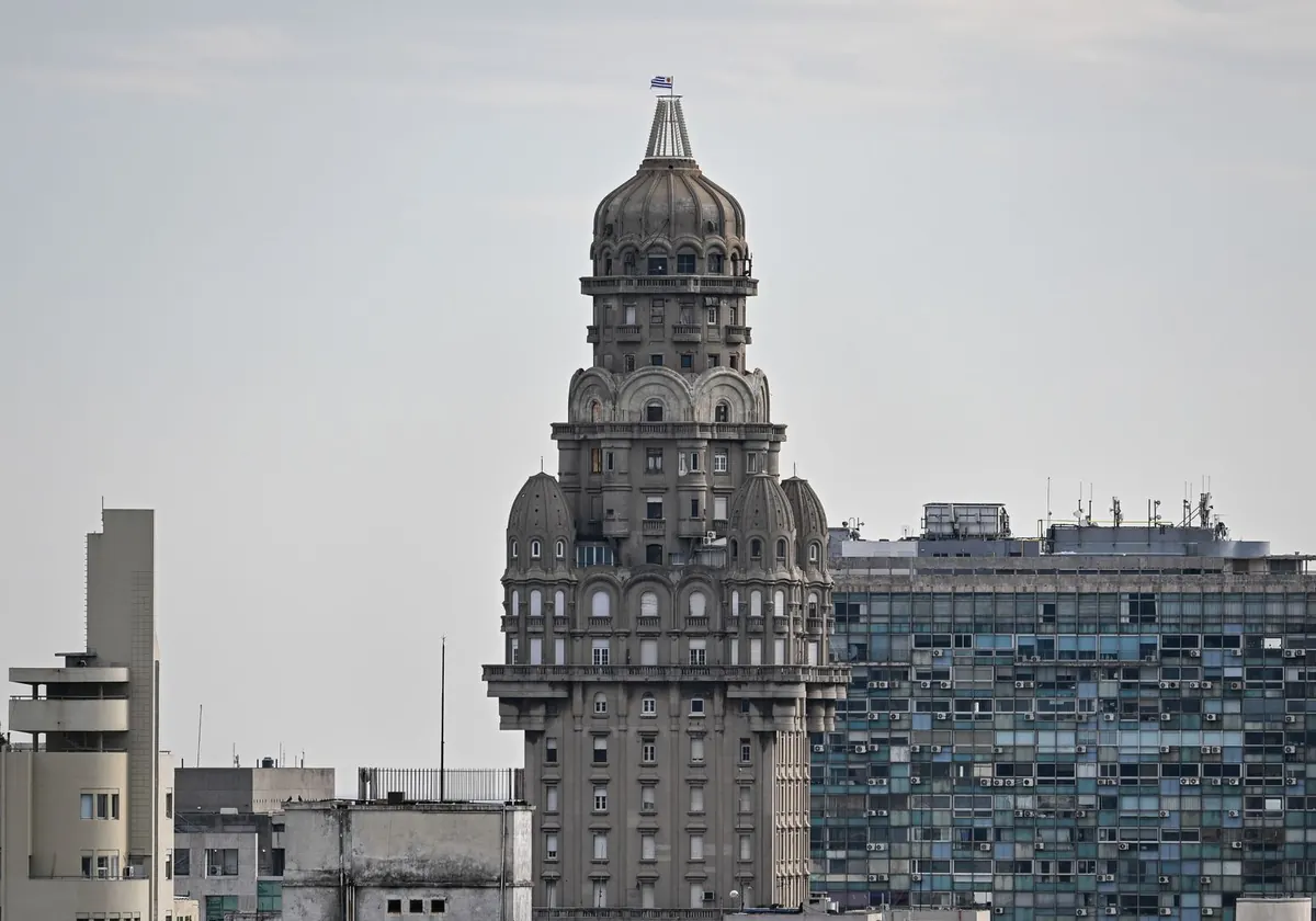 Palacio Salvo and downtown Montevideo, Uruguay